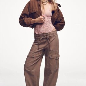 Free People Park Ave Cargo Pants Dusted Cocoa Size Med NWT